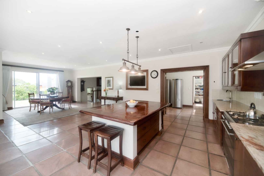 5 Bedroom Property for Sale in Fernkloof Estate Western Cape